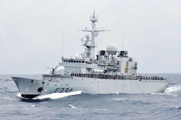 French frigate Vendémiaire pays goodwill visit to Vietnam